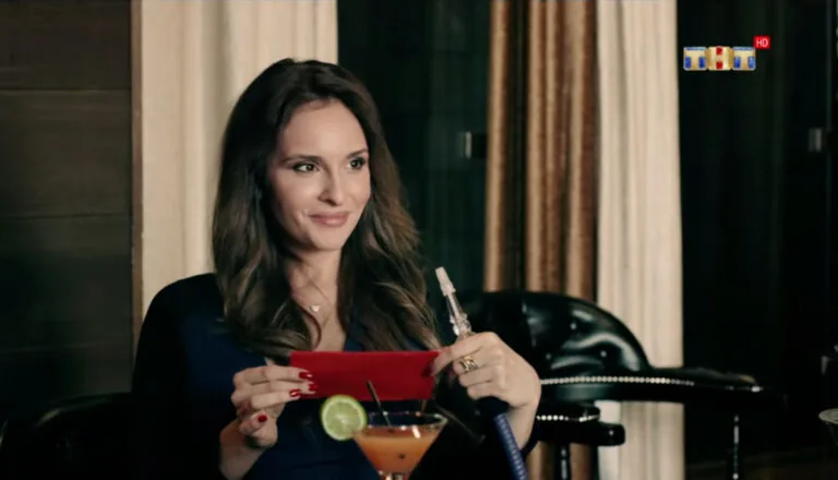 Момент из 3 серии 1 сезона