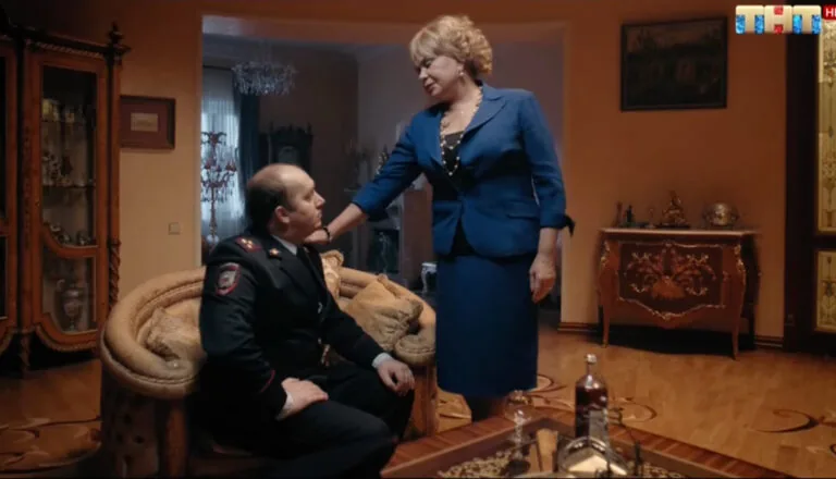 Момент из 8 серии 3 сезона