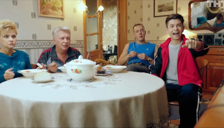 Момент из 6 серии 4 сезона